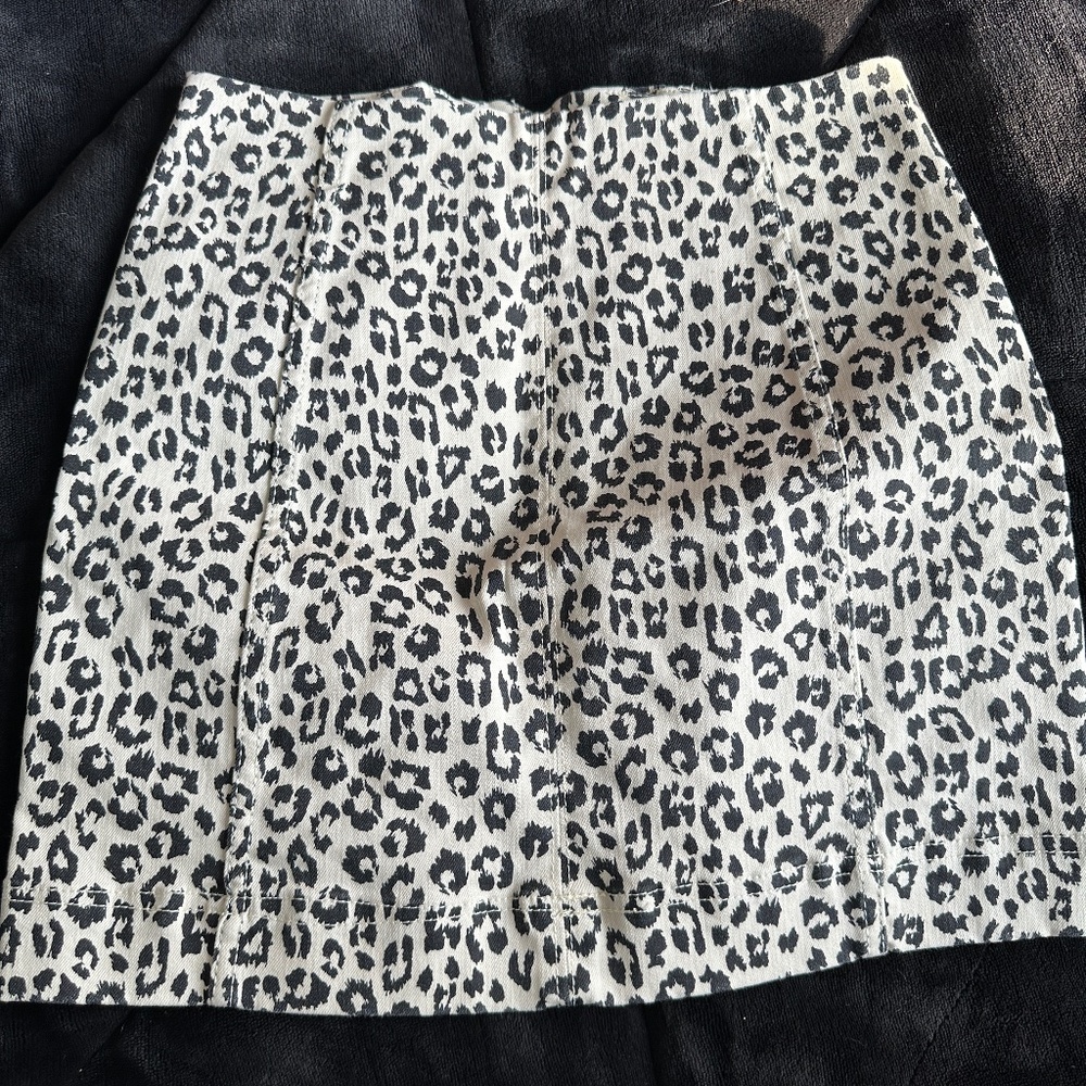 Leopard print skirt